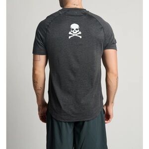 NWT Soul cycle RHONE Dark Gray Short Sleeve atmosphere Tee